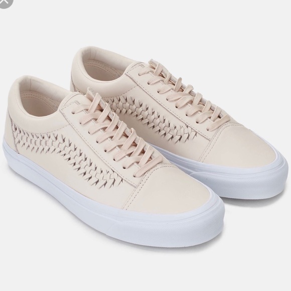 Vans Shoes - Newt vans super stylish